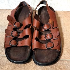 Clarks Women's Sunbeat Adjustable Sandal